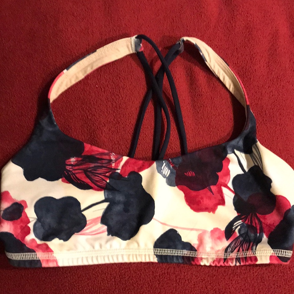 Free to be lulu lemon bra!!🍋🍋